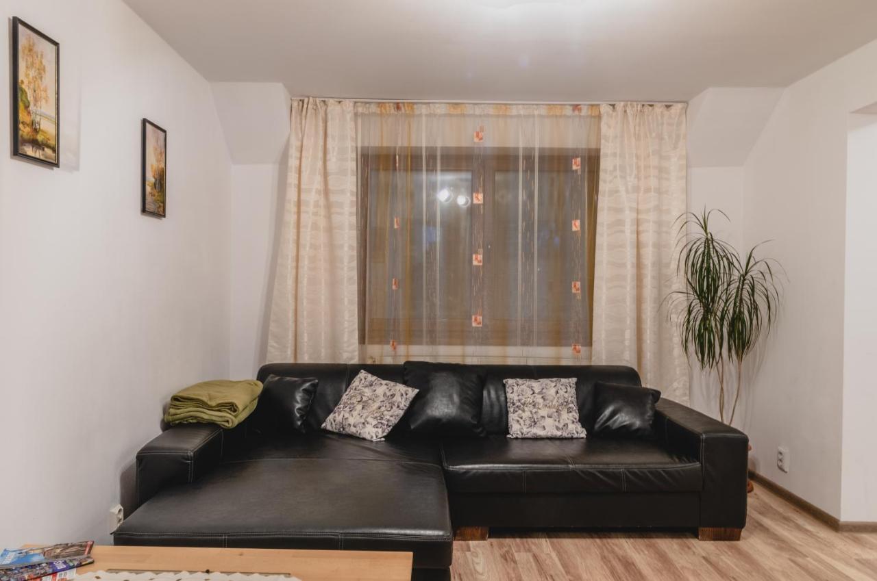 Smb Holiday Apartment Brassó Kültér fotó
